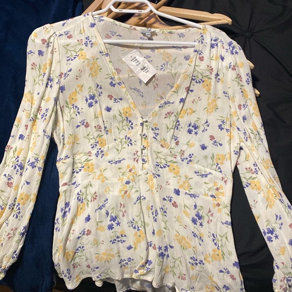 Flowered blouse - Picture 1 of 1